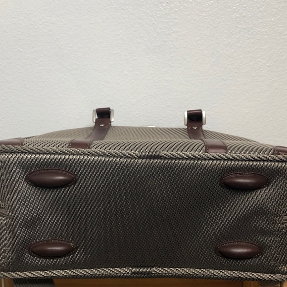 Samsonite Corporation Perfect Carry-On Luggage - Picture 10 of 10